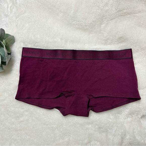 VICTORIAS Secret Shortie Panties - Picture 4 of 7